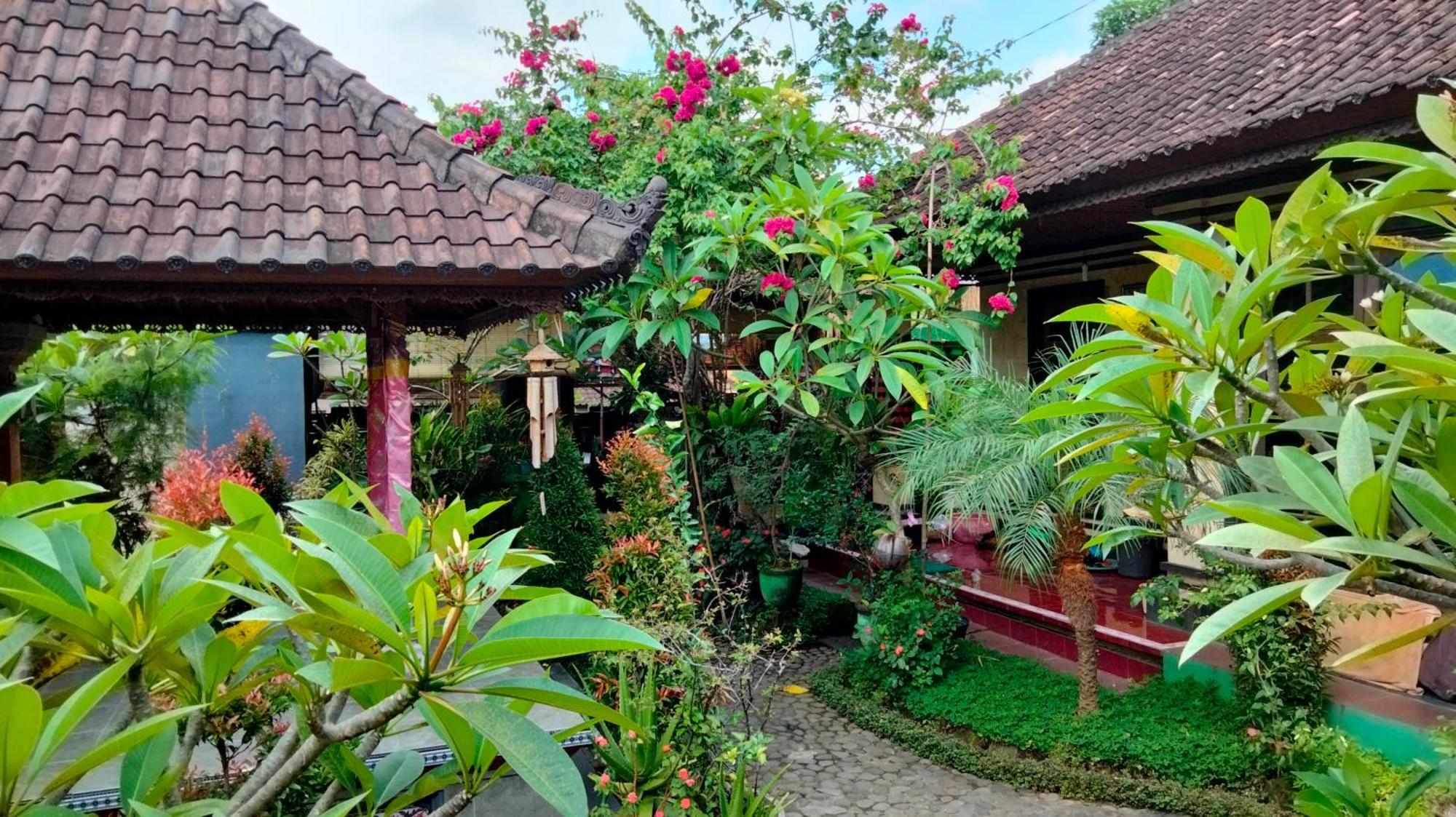 Pomelo Guest House Ubud  Exterior photo